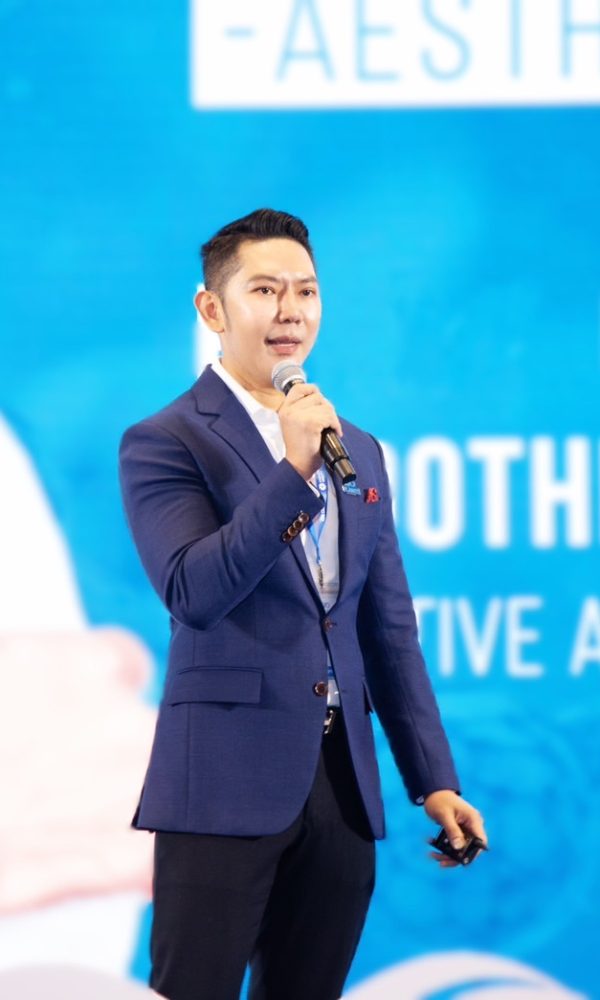 นพ.ธีรทัศน์ สำเภาเงิน ว.37791 ได้เข้าร่วมเป็นบรรยายและแบ่งปันประสบการณ์ด้านการรักษาหลุมสิวด้วยการใช้ผลิตภัณฑ์ในกลุ่ม PLLA เมื่อวันที่ 25 เมษายน 2568 จัดขึ้นที่โรงแรม InterContinental Bangkok